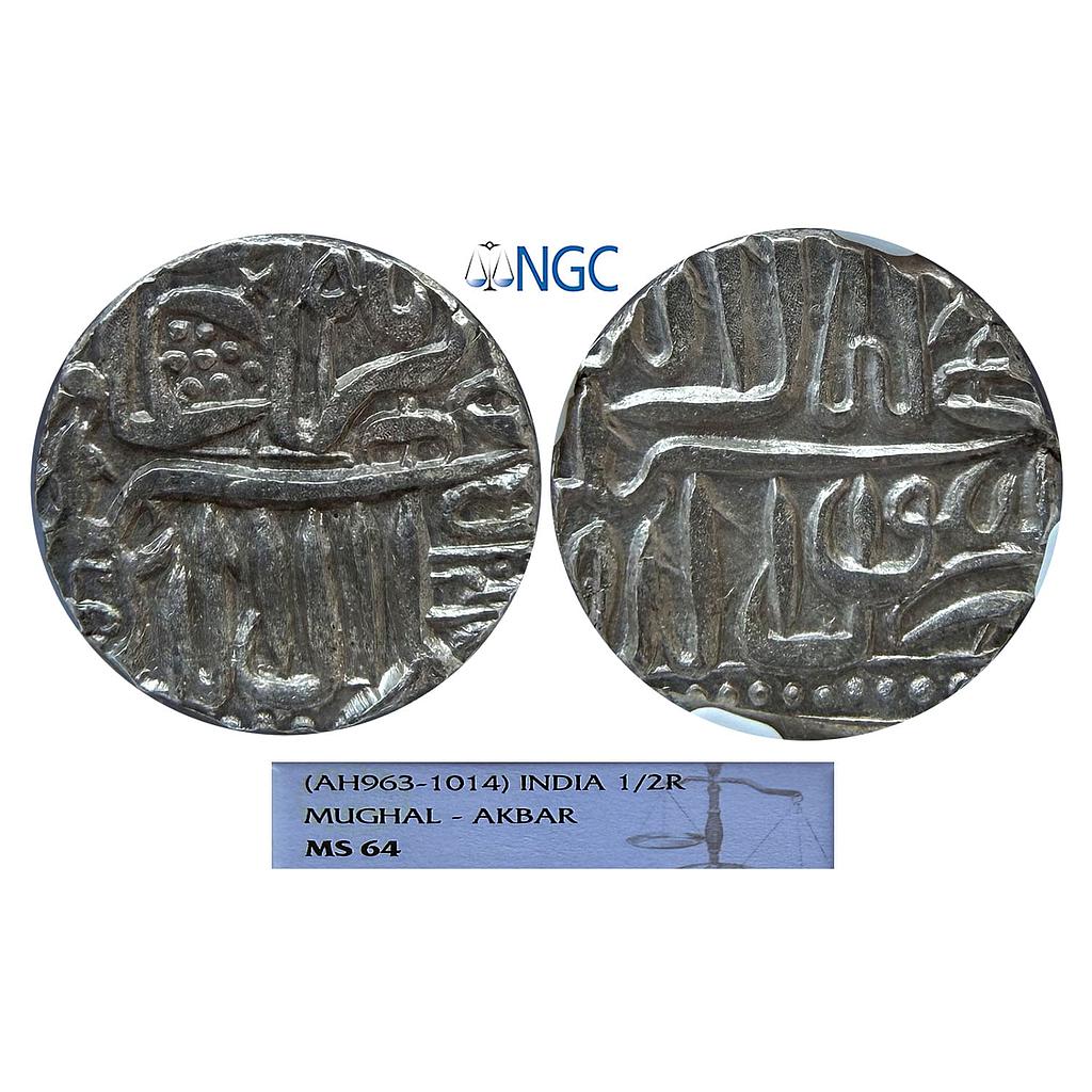 Mughal Akbar Mulher Mint Silver 1/2 Mahmudi